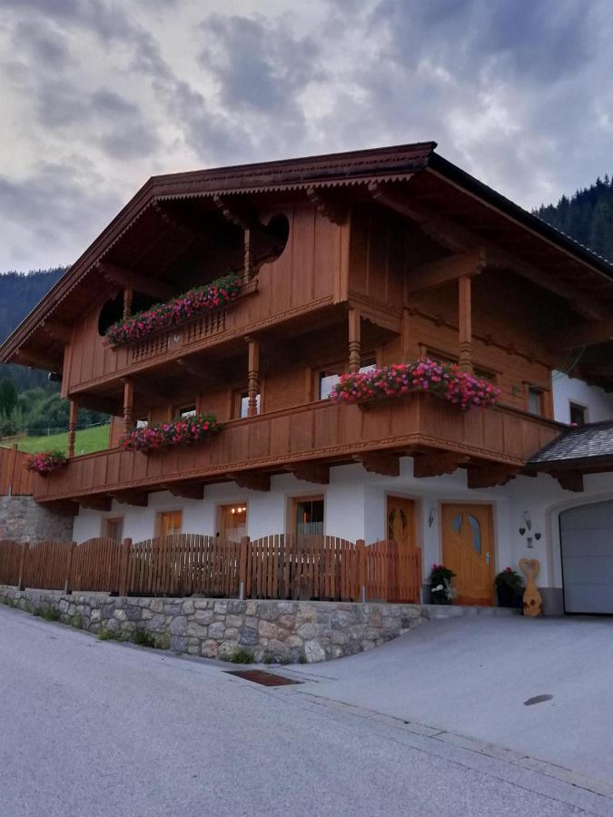Haus Valentina Apartment Alpbach Bagian luar foto
